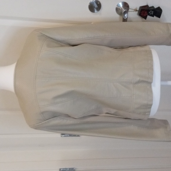 Kenneth Cole Reaction Size Medium Women's Moto Jacket, Oatmeal, NWOT - Picture 5 of 10